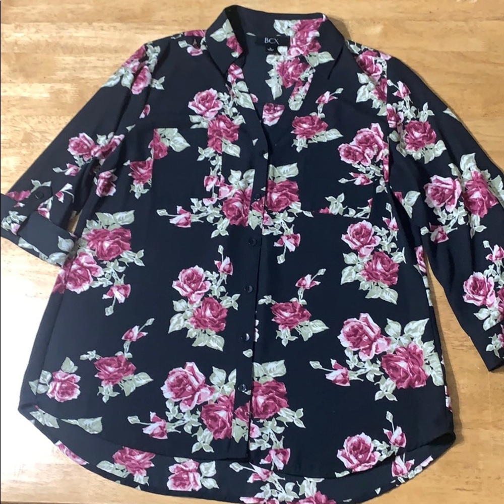 LG BCX black floral button down tunic